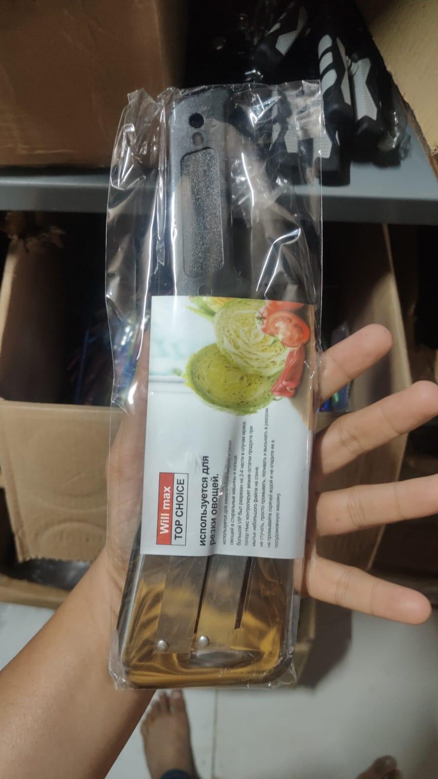 🚚 Hot Selling Product🔥  Stainless Steel Shredder Knife - Save your cooking time and energy! ⭐⭐⭐⭐⭐ 4.6/5 Based on 754 Reviews  319+ Sold Today  4.1K+ People Bought Last Week